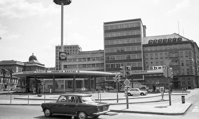 Andreas-Hofer-Platz, Graz, 1967. Photo: Karl Hierzer. © Multimediale Sammlungen / UMJ